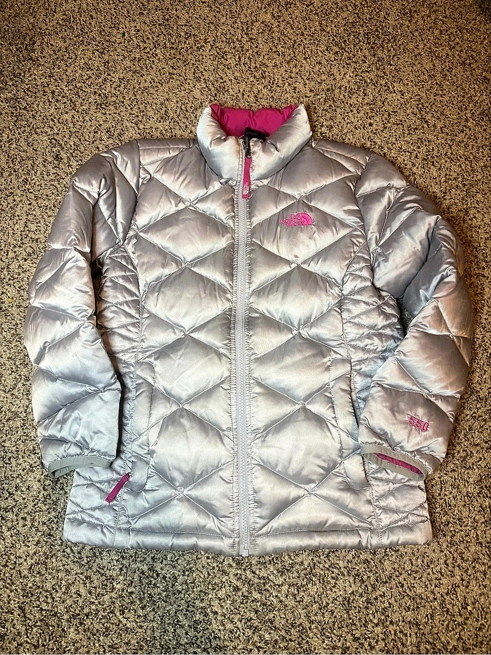 The North Face 550 Girls Large Silver & Pink Puffer